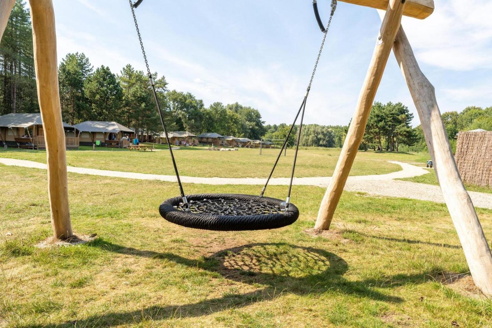 Glamping Lodge With Eco-Wellness Zeewolde Exterior foto