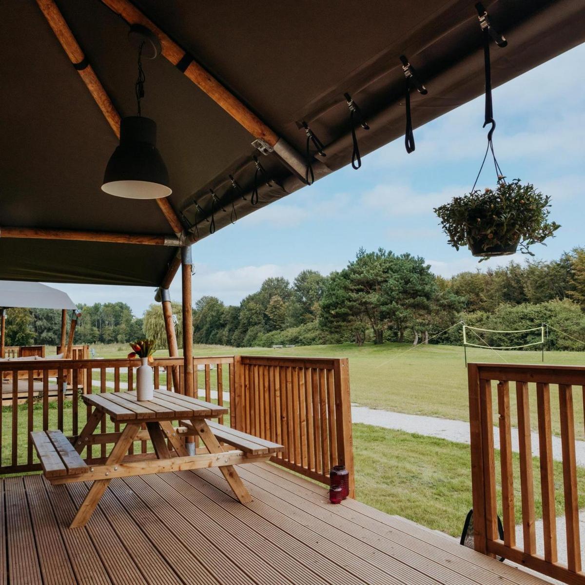 Glamping Lodge With Eco-Wellness Zeewolde Exterior foto
